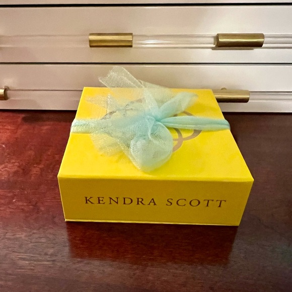 EEUC ROSE GOLD/PEACH TARA - Picture 8 of 8